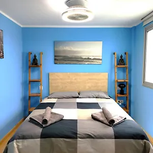 sunny-apartment-near-las-canteras-beach.in-canary-islands.com/